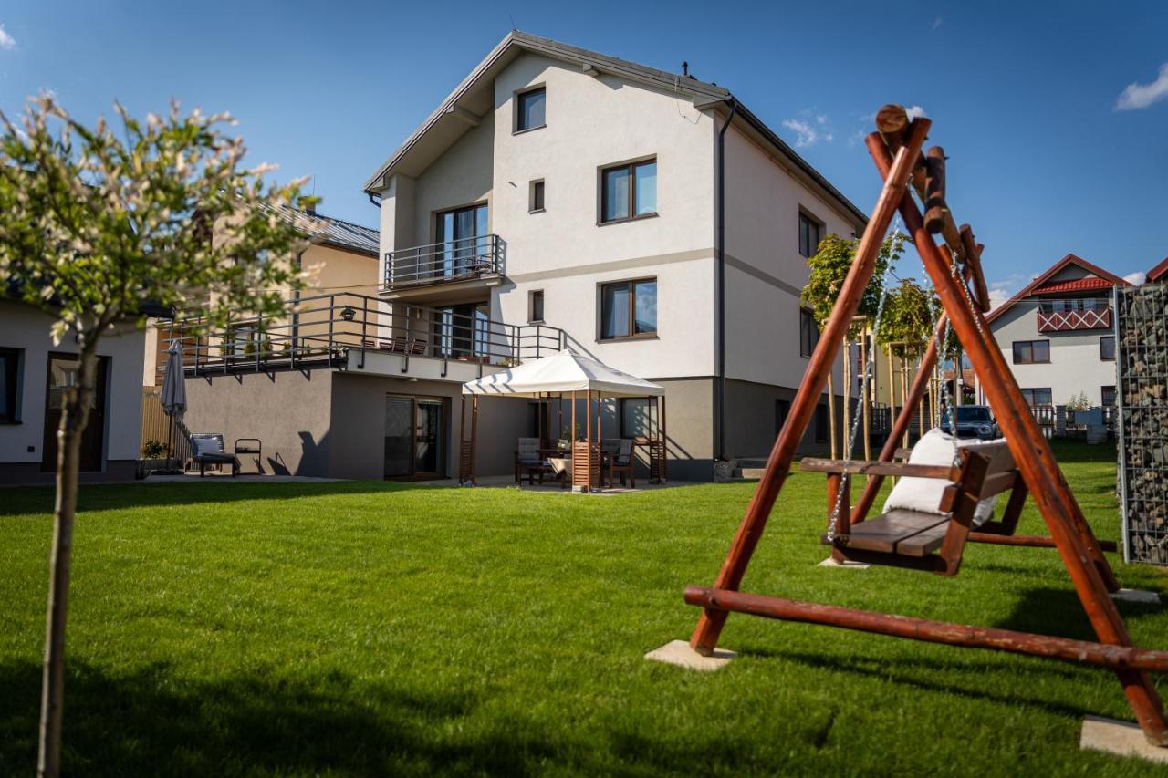Stylish Apartment Under The Tatras Štrba Eksteriør billede